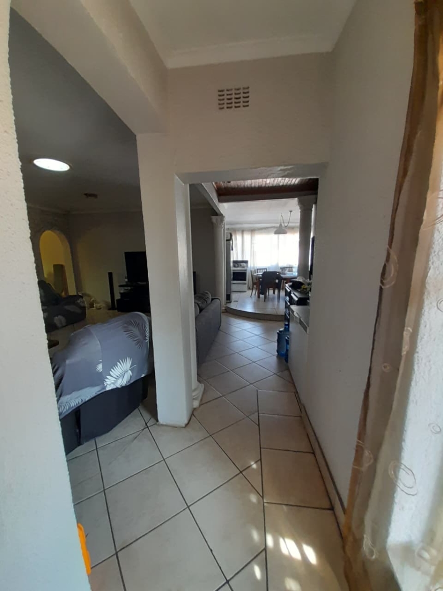 4 Bedroom Property for Sale in Krugersrus Gauteng