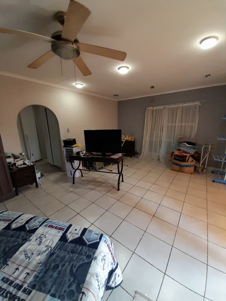 4 Bedroom Property for Sale in Krugersrus Gauteng
