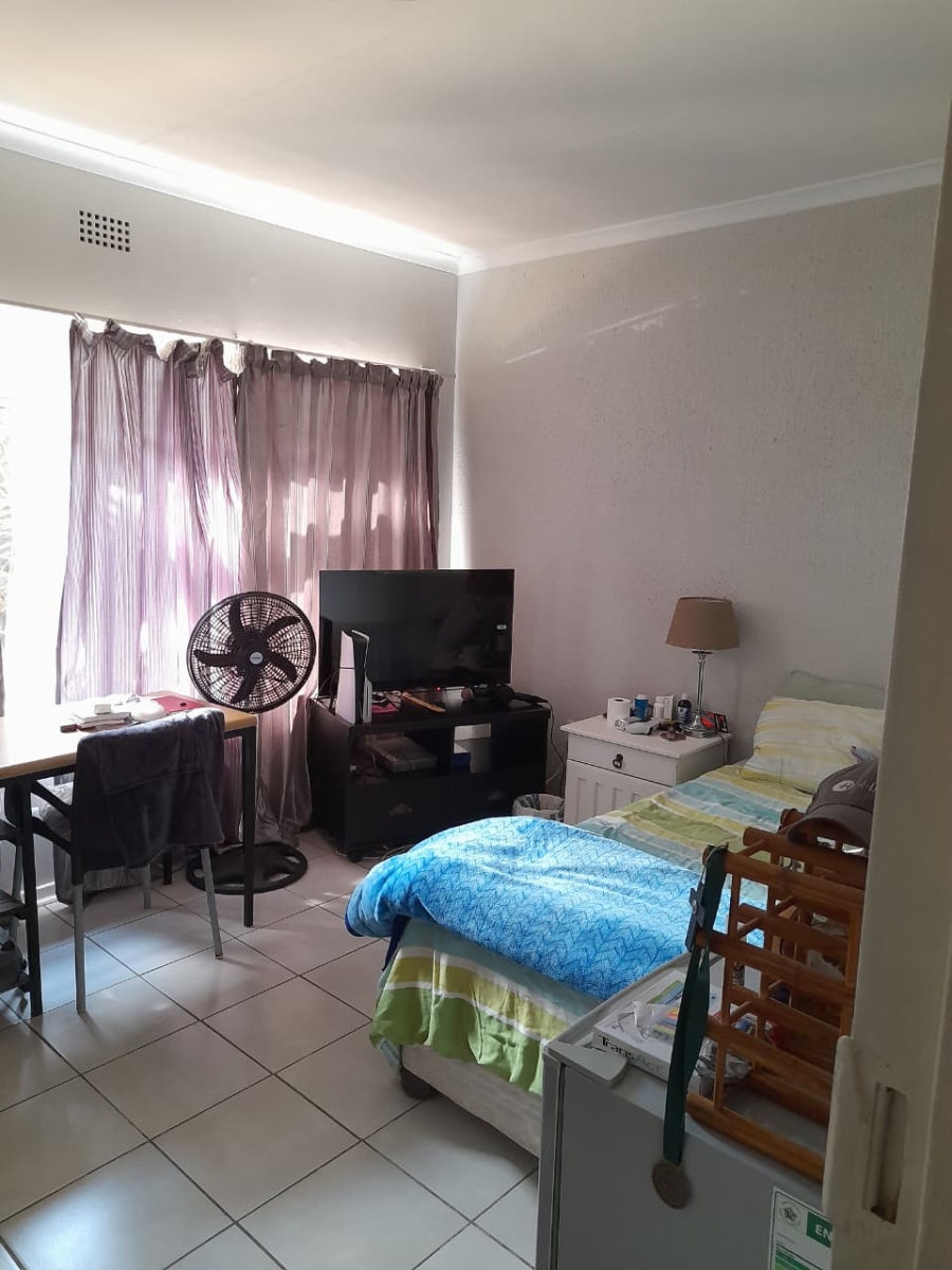 4 Bedroom Property for Sale in Krugersrus Gauteng