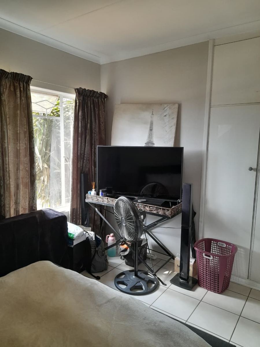 4 Bedroom Property for Sale in Krugersrus Gauteng