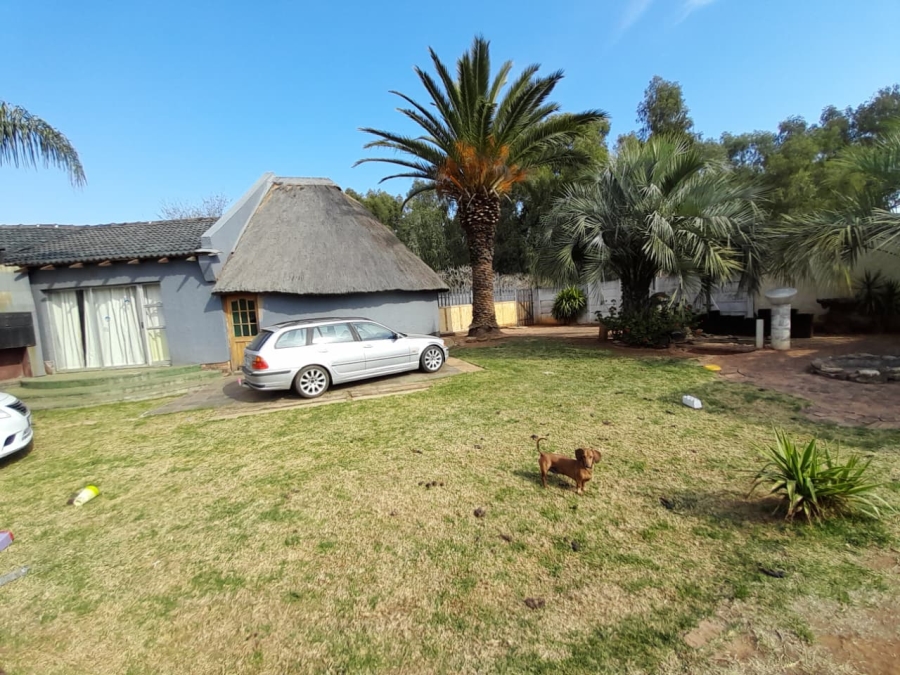 4 Bedroom Property for Sale in Krugersrus Gauteng