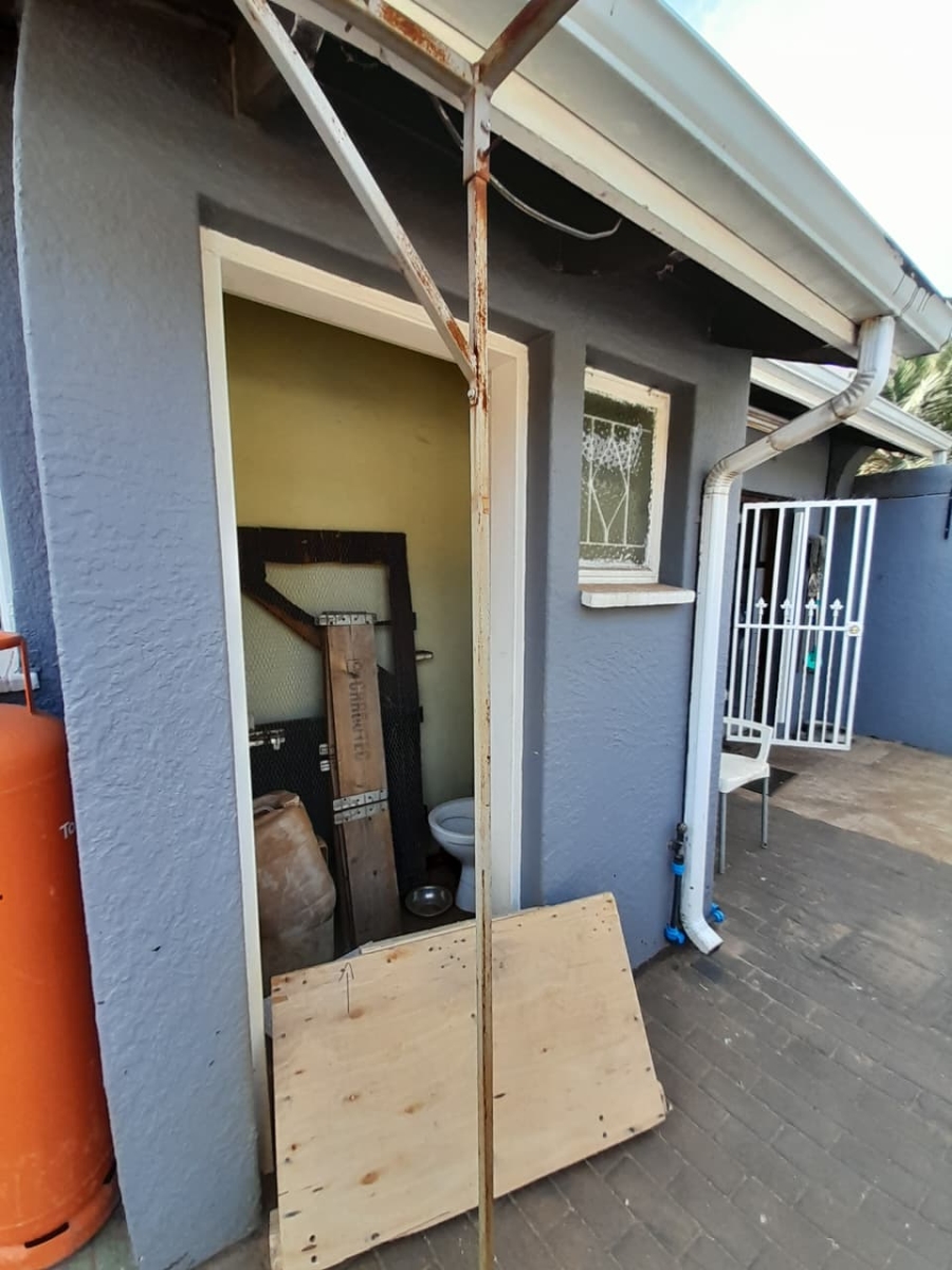 4 Bedroom Property for Sale in Krugersrus Gauteng