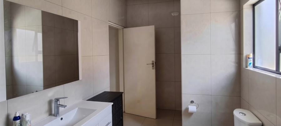 2 Bedroom Property for Sale in Lilianton Gauteng