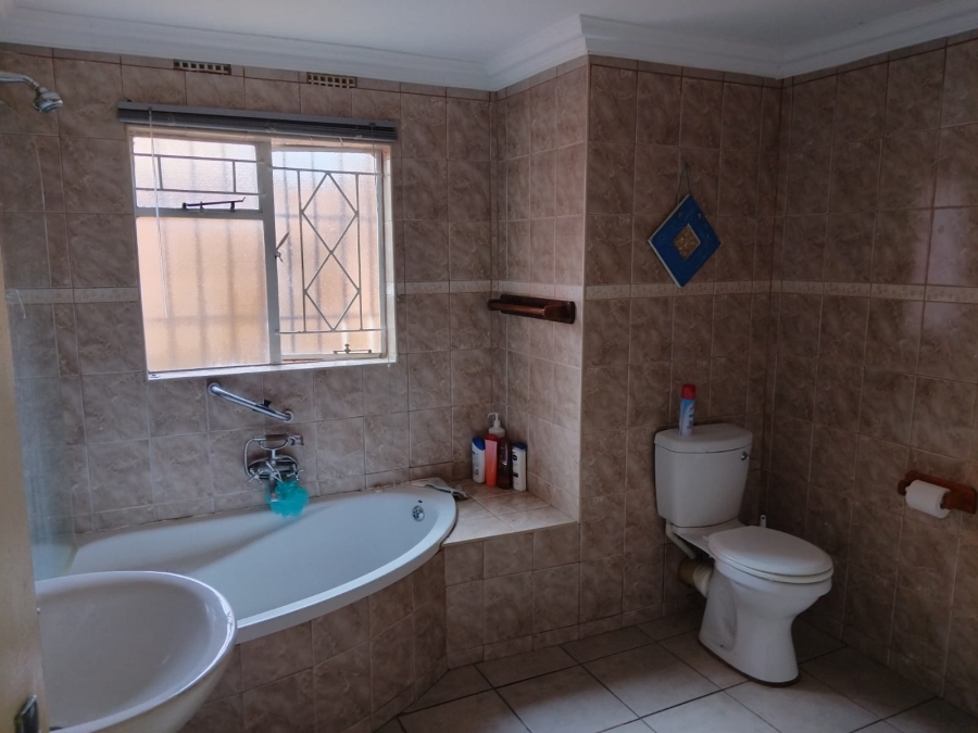 4 Bedroom Property for Sale in Croydon Gauteng
