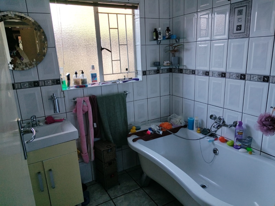 4 Bedroom Property for Sale in Croydon Gauteng