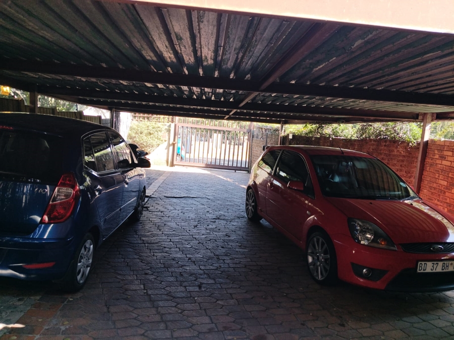 4 Bedroom Property for Sale in Croydon Gauteng