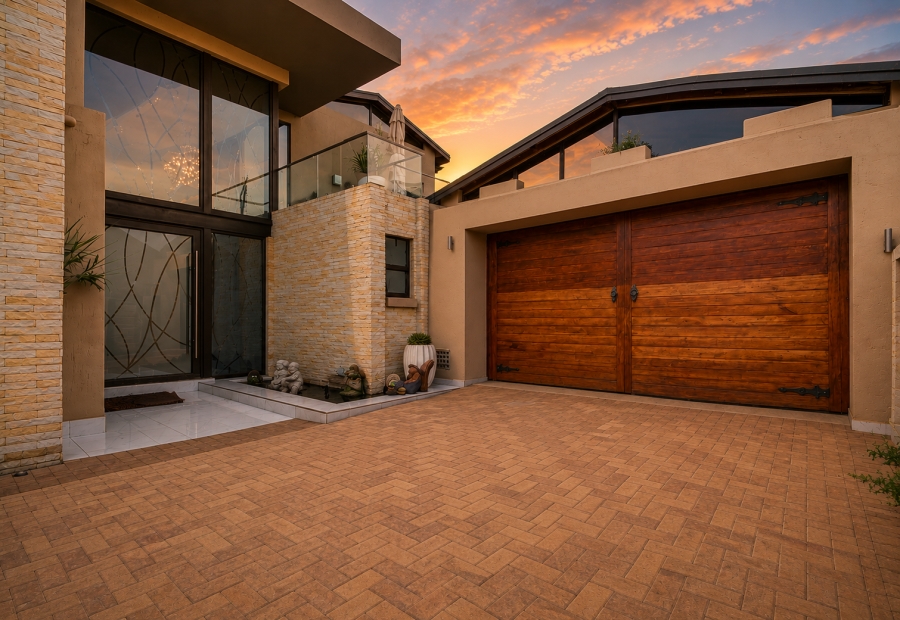 4 Bedroom Property for Sale in Serengeti Lifestyle Estate Gauteng