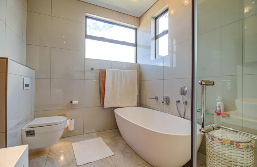 4 Bedroom Property for Sale in Serengeti Lifestyle Estate Gauteng