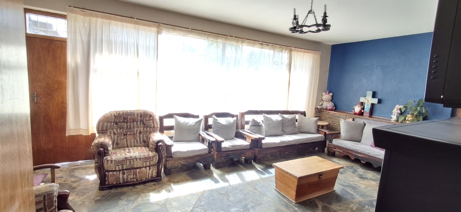 5 Bedroom Property for Sale in Pretoria Gardens Gauteng