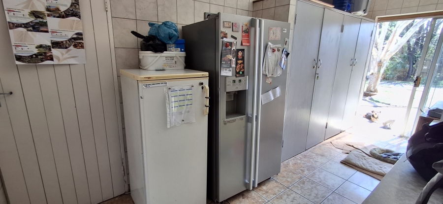 5 Bedroom Property for Sale in Pretoria Gardens Gauteng