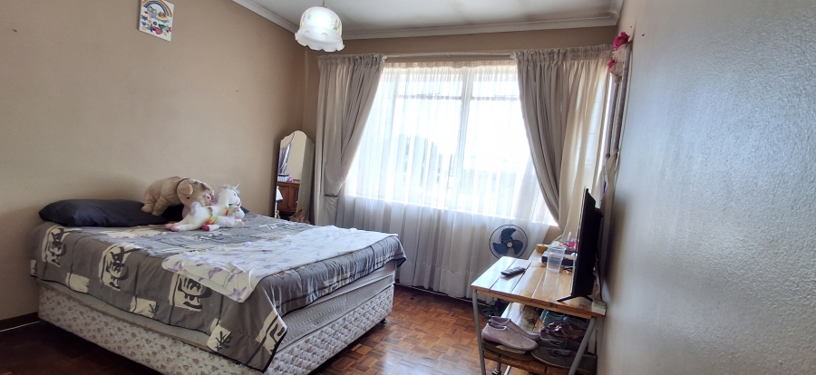 5 Bedroom Property for Sale in Pretoria Gardens Gauteng