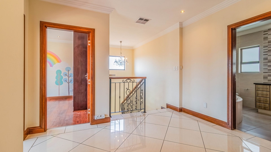 3 Bedroom Property for Sale in Greenstone Hill Gauteng