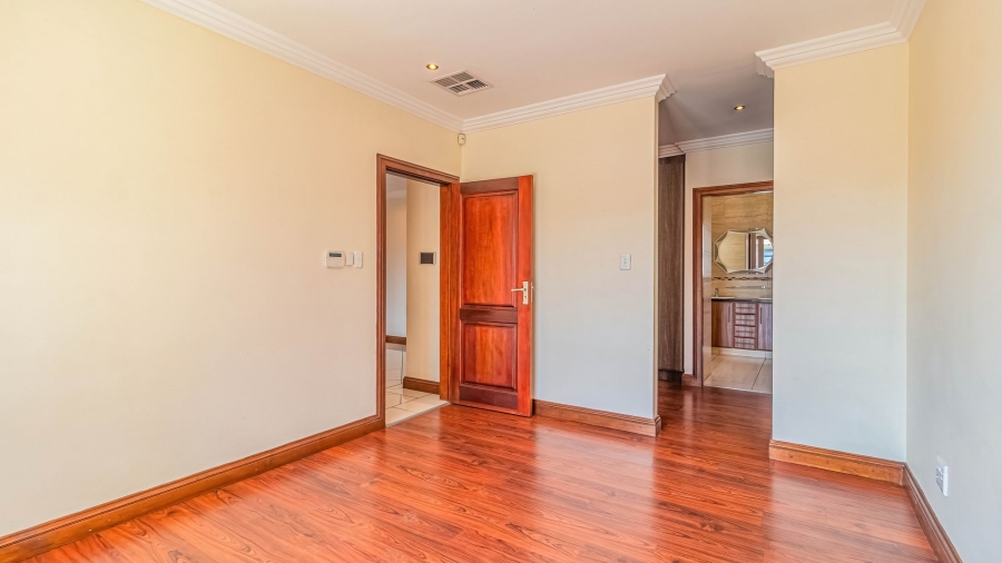 3 Bedroom Property for Sale in Greenstone Hill Gauteng