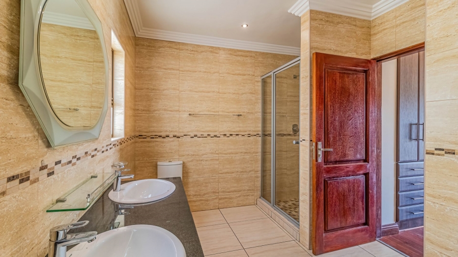 3 Bedroom Property for Sale in Greenstone Hill Gauteng