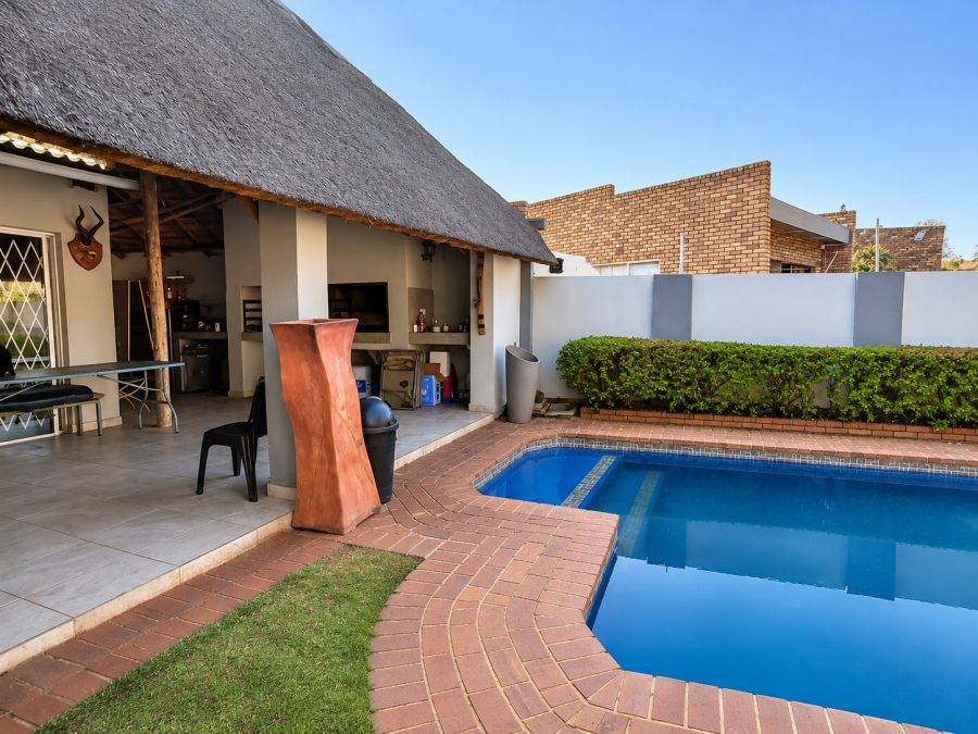 3 Bedroom Property for Sale in Beyers Park Gauteng