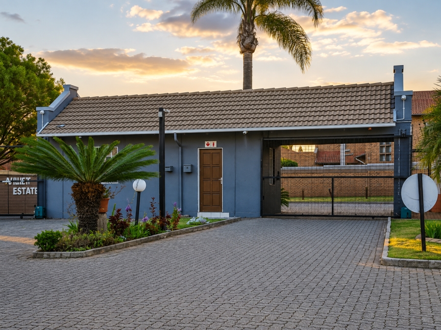2 Bedroom Property for Sale in Bartlett Gauteng