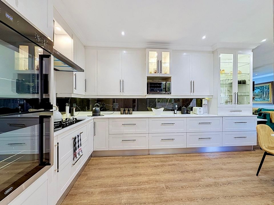3 Bedroom Property for Sale in Equestria Gauteng