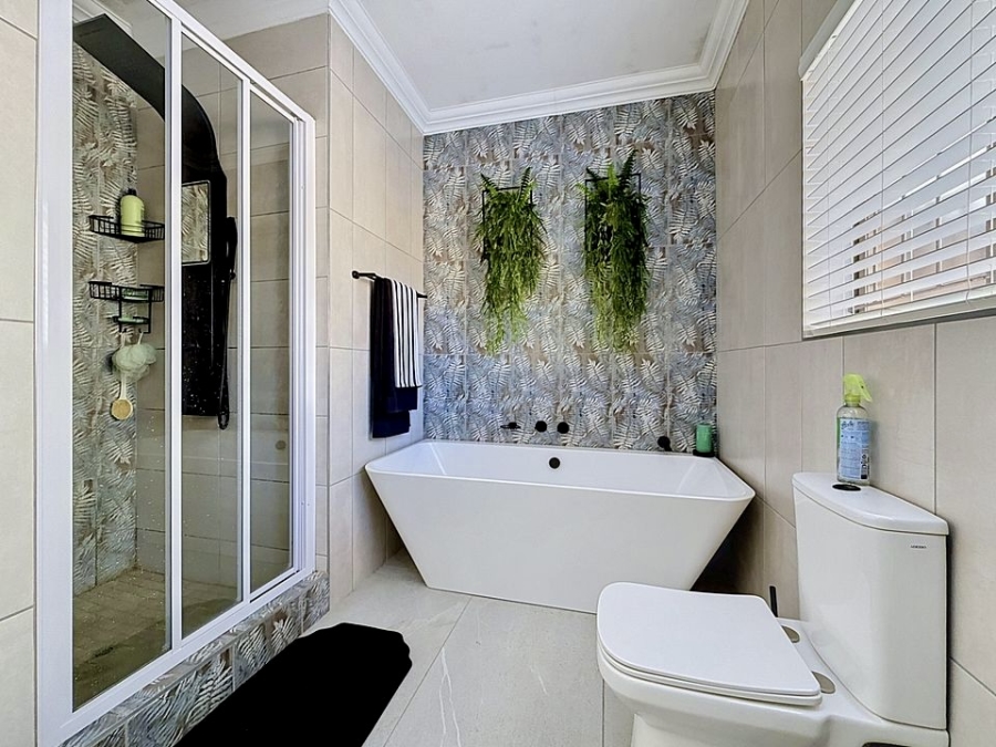 3 Bedroom Property for Sale in Equestria Gauteng