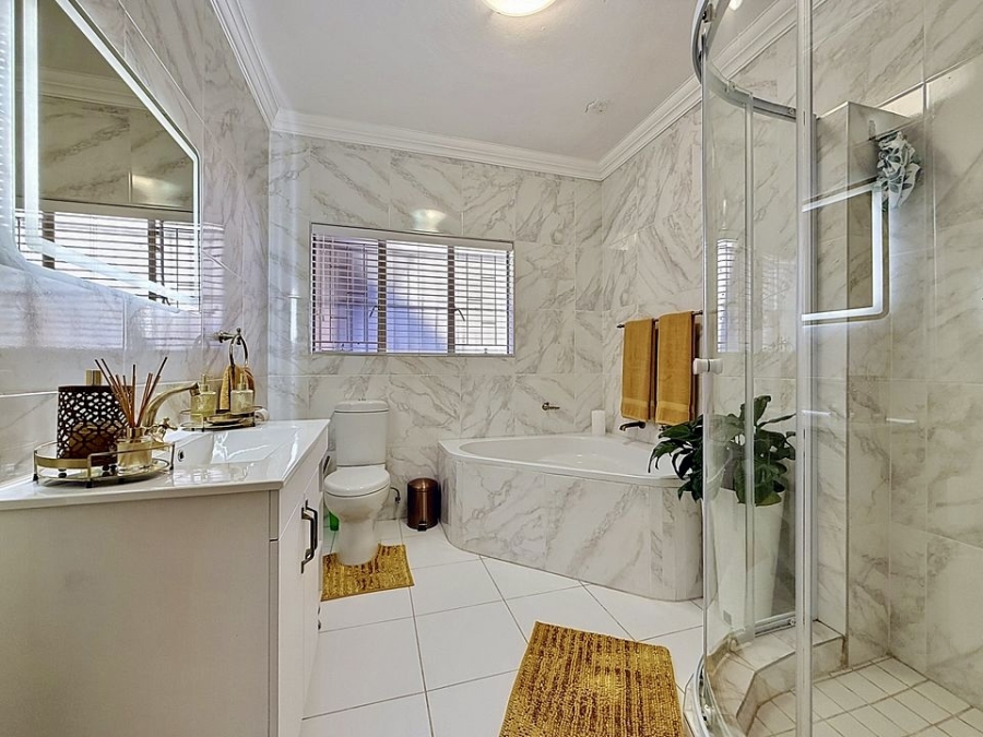 3 Bedroom Property for Sale in Equestria Gauteng
