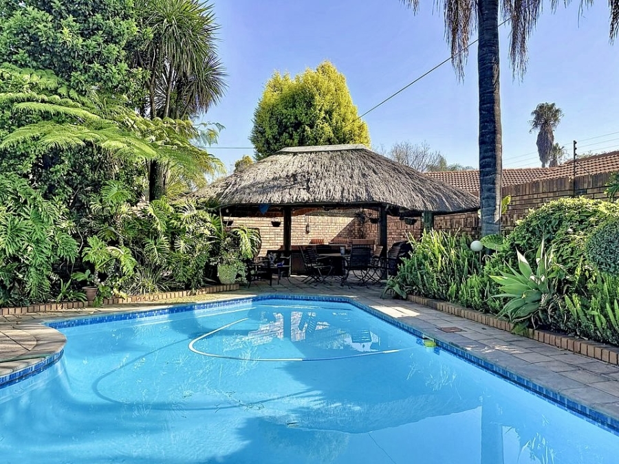 3 Bedroom Property for Sale in Equestria Gauteng
