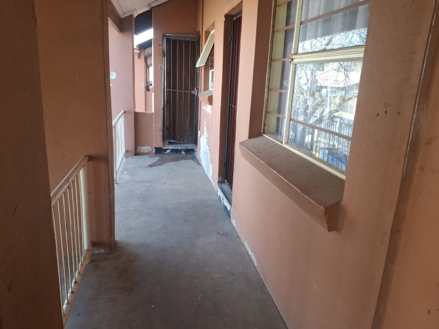 0 Bedroom Property for Sale in Commercia Gauteng