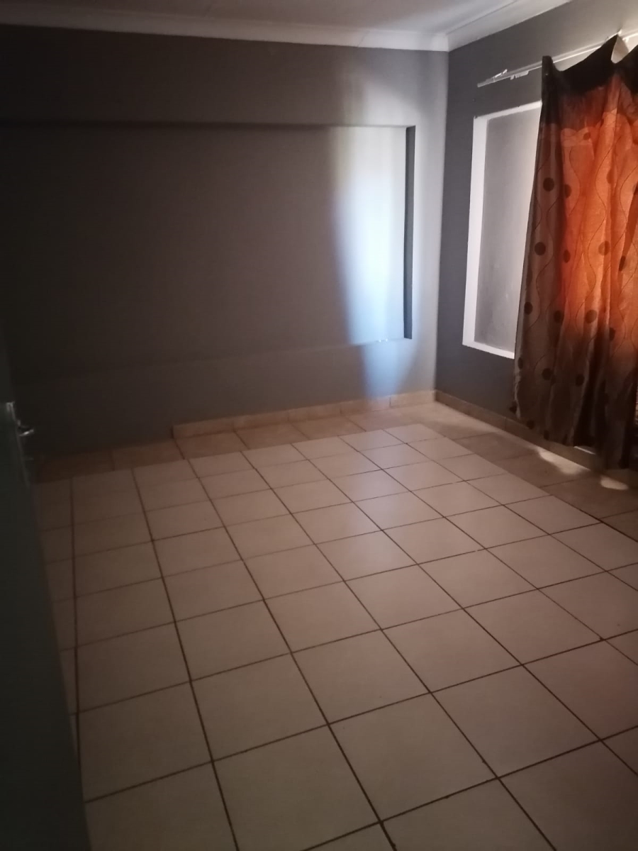 To Let 10 Bedroom Property for Rent in Pretoria North Gauteng