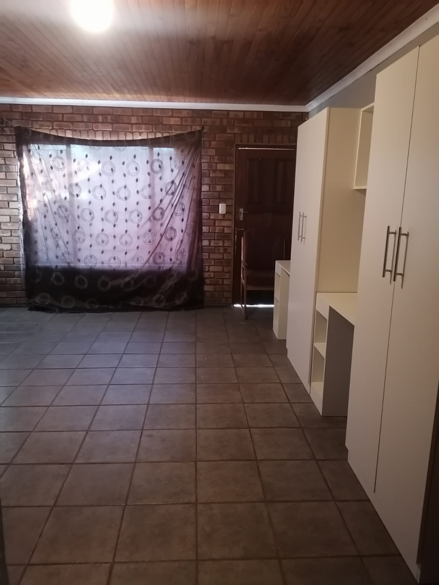 To Let 10 Bedroom Property for Rent in Pretoria North Gauteng