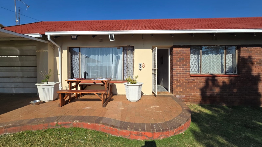 3 Bedroom Property for Sale in Brackendowns Gauteng