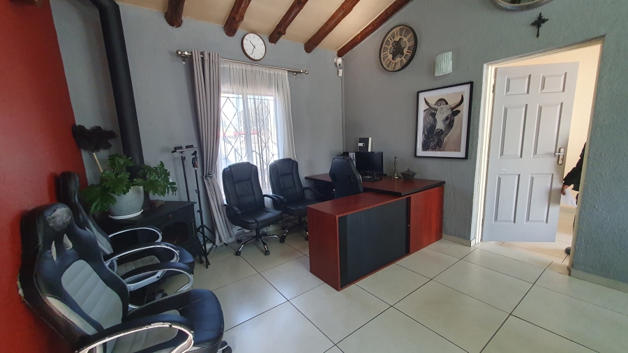 3 Bedroom Property for Sale in Brackendowns Gauteng