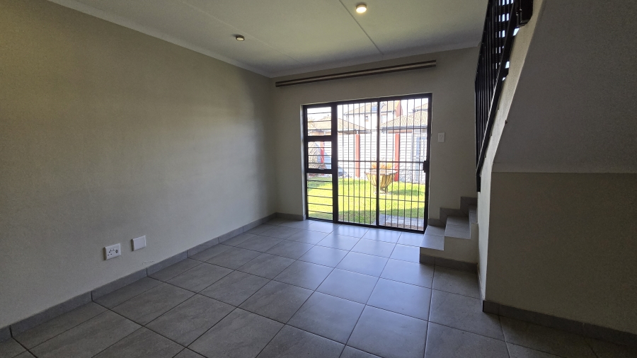 3 Bedroom Property for Sale in Albertsdal Gauteng