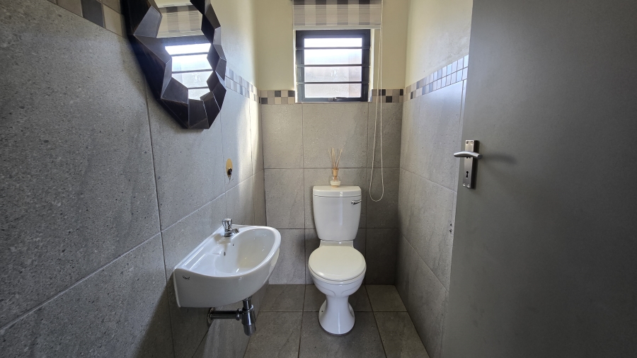3 Bedroom Property for Sale in Albertsdal Gauteng