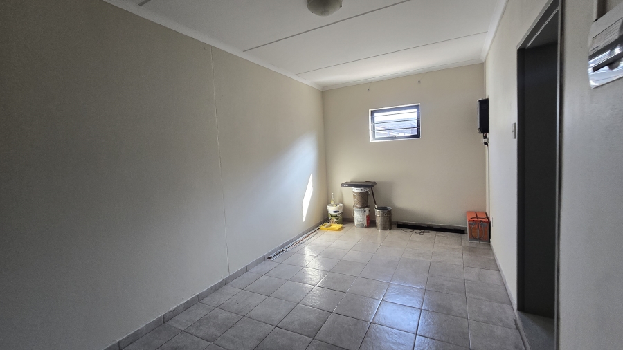 3 Bedroom Property for Sale in Albertsdal Gauteng