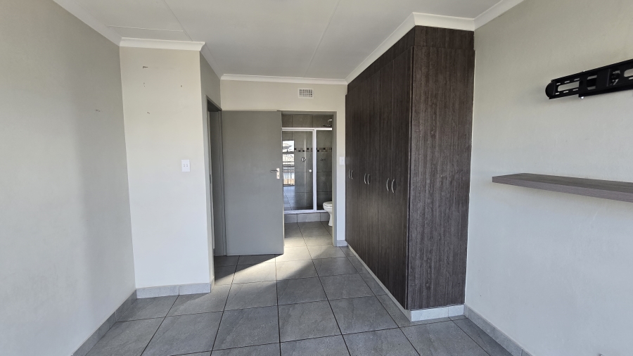 3 Bedroom Property for Sale in Albertsdal Gauteng