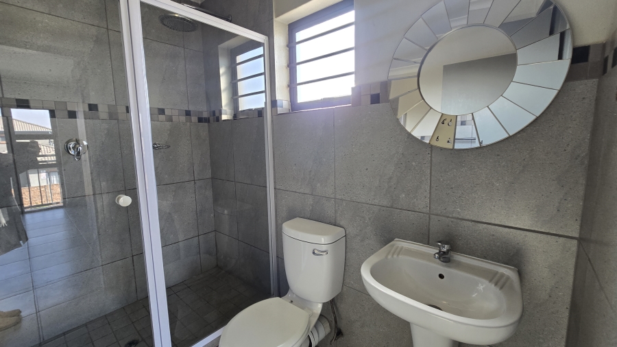 3 Bedroom Property for Sale in Albertsdal Gauteng