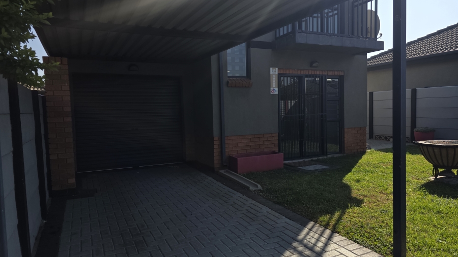 3 Bedroom Property for Sale in Albertsdal Gauteng