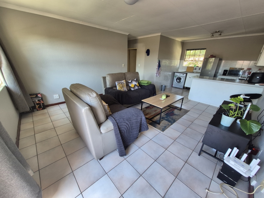 2 Bedroom Property for Sale in Vorna Valley Gauteng