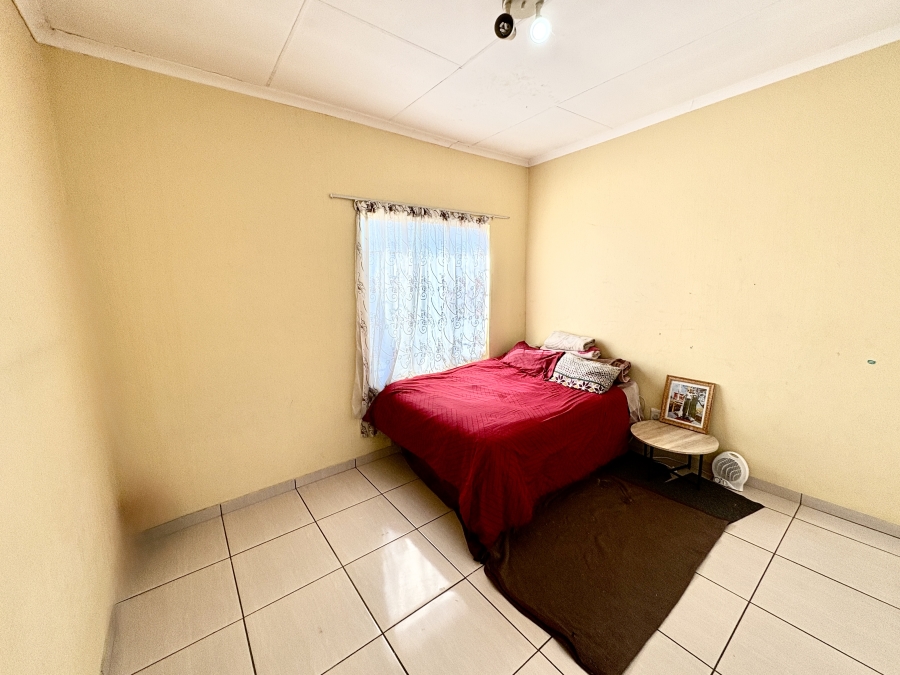2 Bedroom Property for Sale in Erand Gardens Gauteng
