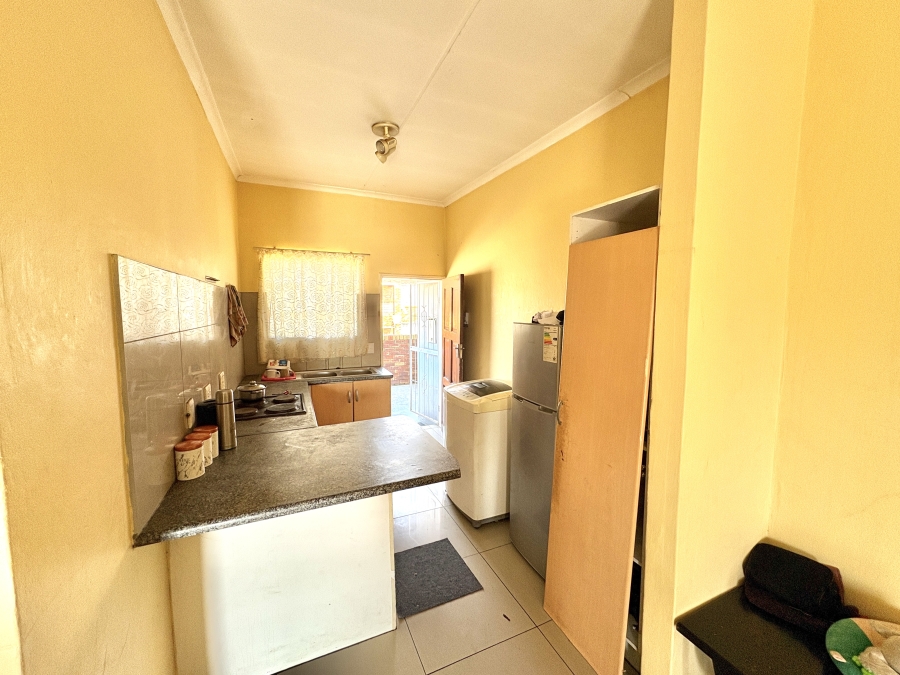 2 Bedroom Property for Sale in Erand Gardens Gauteng