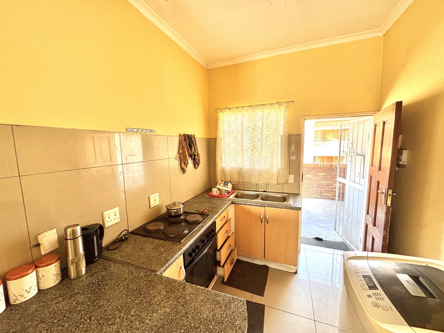 2 Bedroom Property for Sale in Erand Gardens Gauteng