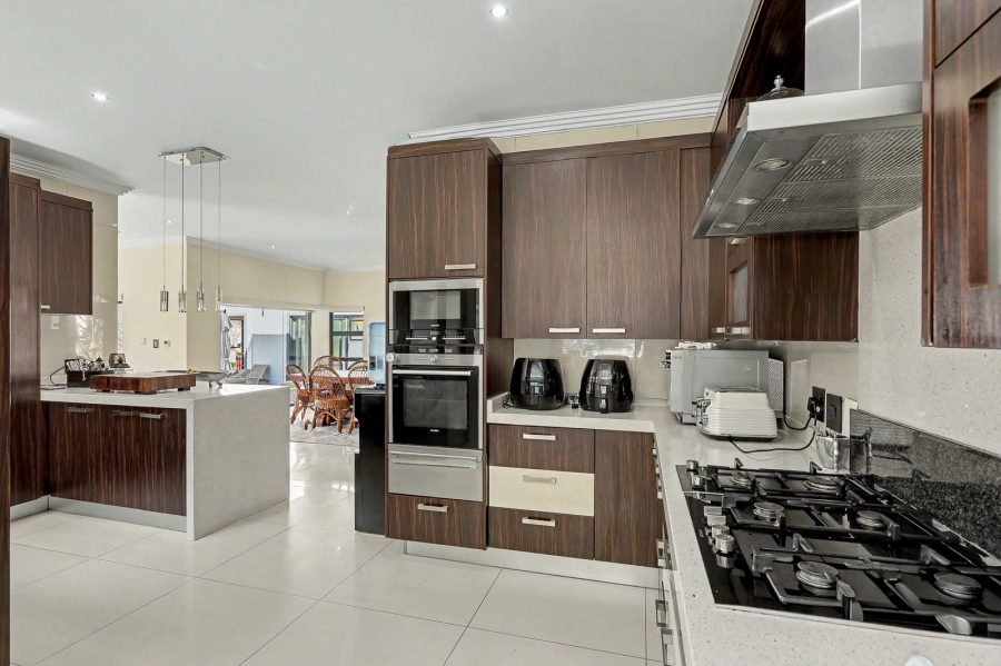 To Let 4 Bedroom Property for Rent in Waterfall Country Estate Gauteng