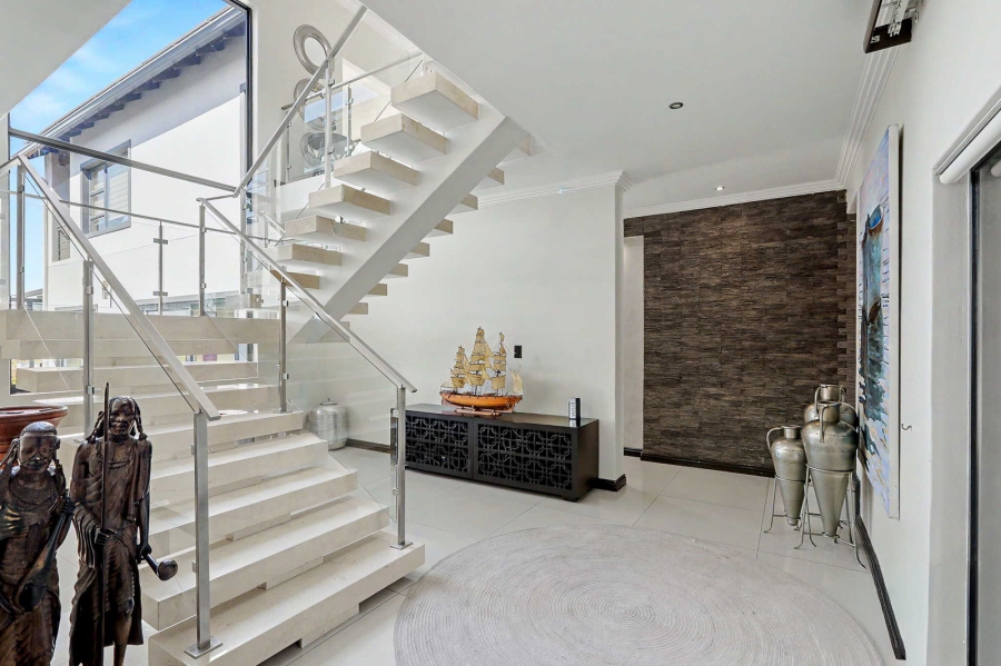 To Let 4 Bedroom Property for Rent in Waterfall Country Estate Gauteng