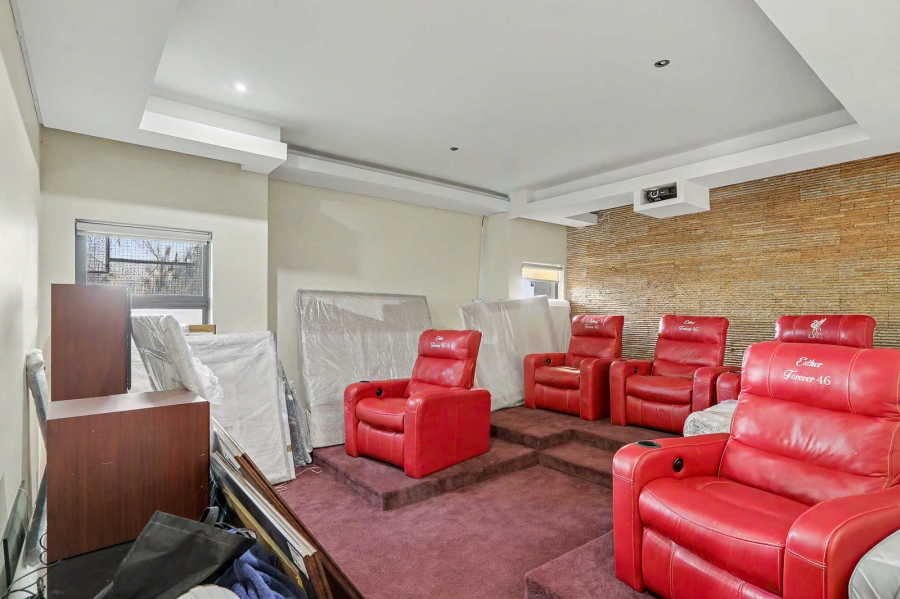To Let 4 Bedroom Property for Rent in Waterfall Country Estate Gauteng