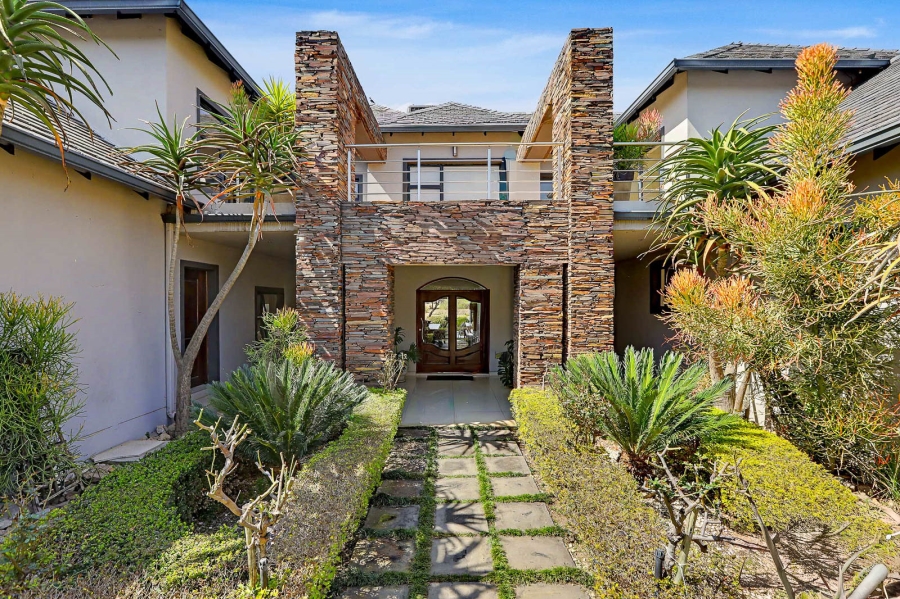 To Let 4 Bedroom Property for Rent in Waterfall Country Estate Gauteng