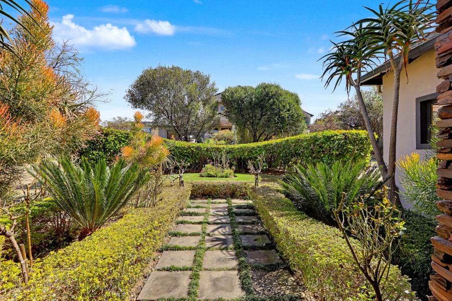 To Let 4 Bedroom Property for Rent in Waterfall Country Estate Gauteng