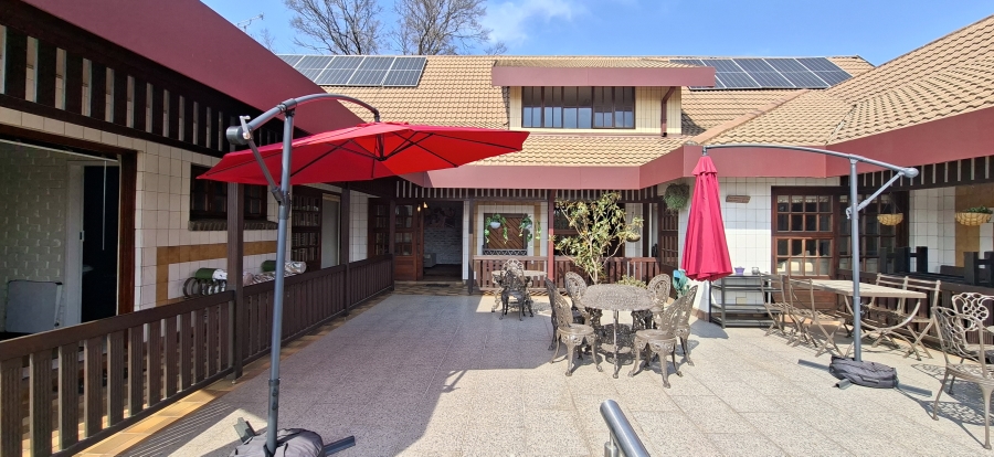 9 Bedroom Property for Sale in Wentworth Park Gauteng