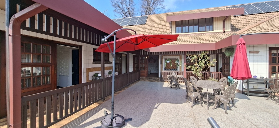 9 Bedroom Property for Sale in Wentworth Park Gauteng