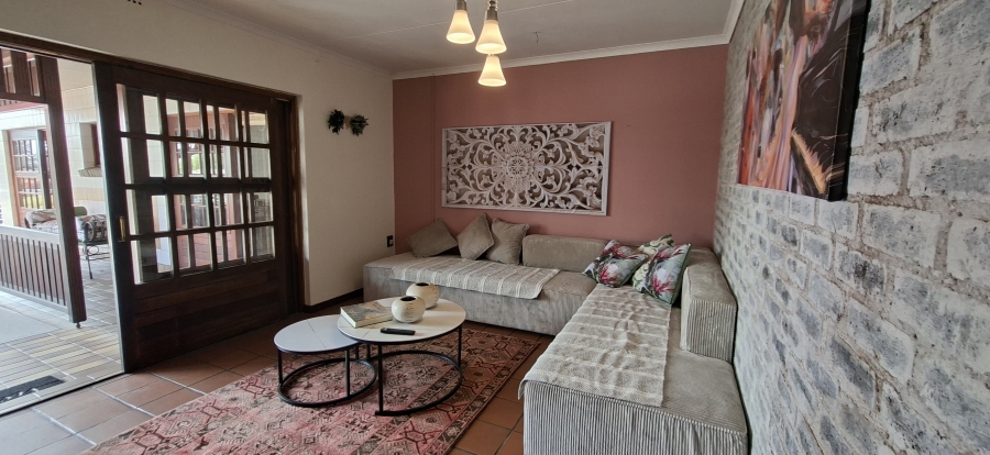 9 Bedroom Property for Sale in Wentworth Park Gauteng