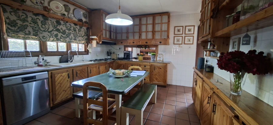9 Bedroom Property for Sale in Wentworth Park Gauteng