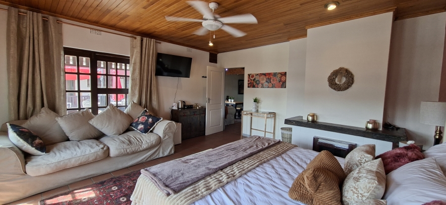 9 Bedroom Property for Sale in Wentworth Park Gauteng