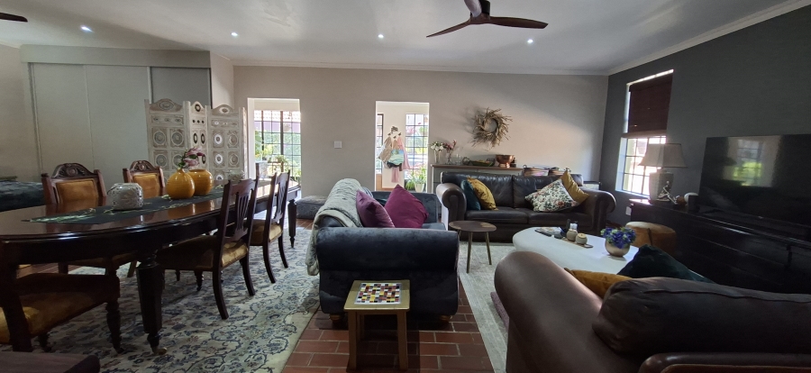 9 Bedroom Property for Sale in Wentworth Park Gauteng